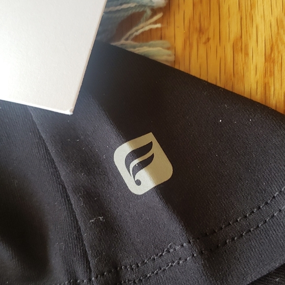 NWT Fabletics Bailey Tank M 8 - Picture 4 of 5